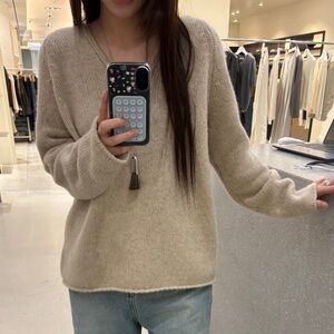 Comfortable Wool knit